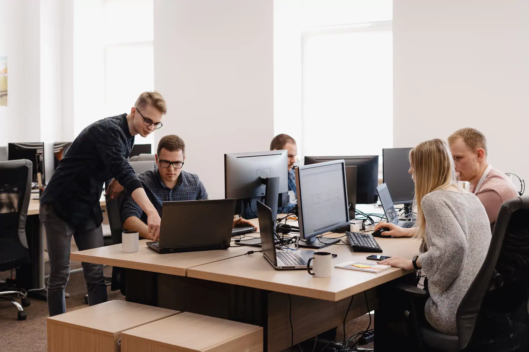 IT-Service Hamburg - IT Dienstleistungen und IT-Service. IT Hilfe - Live Support