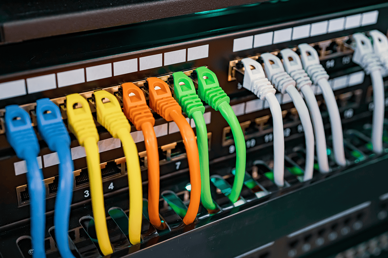 Rack-Installation & Verkabelung - Professionelle Server-Infrastruktur​